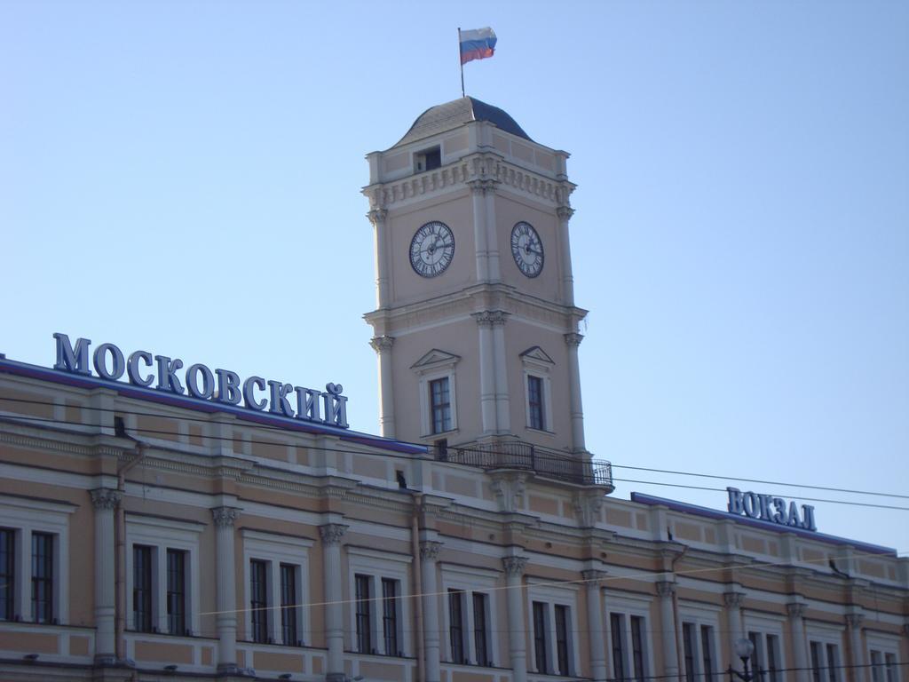 Ferienwohnung Nevsky Express Sankt Petersburg Exterior foto